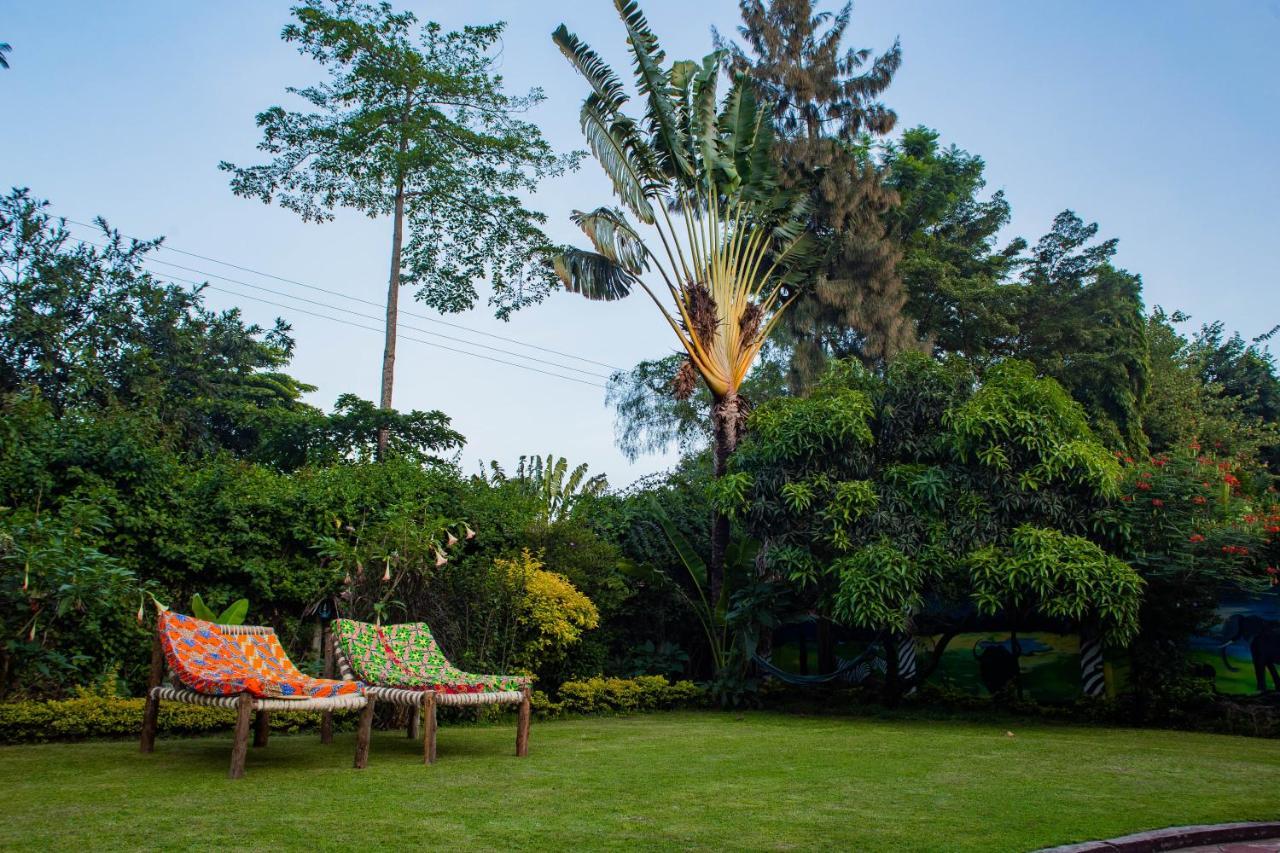 White House Of Tanzania Hostel Arusha Buitenkant foto