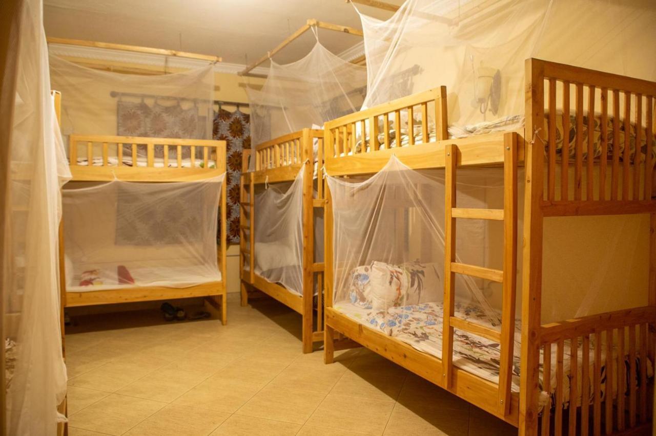 White House Of Tanzania Hostel Arusha Buitenkant foto