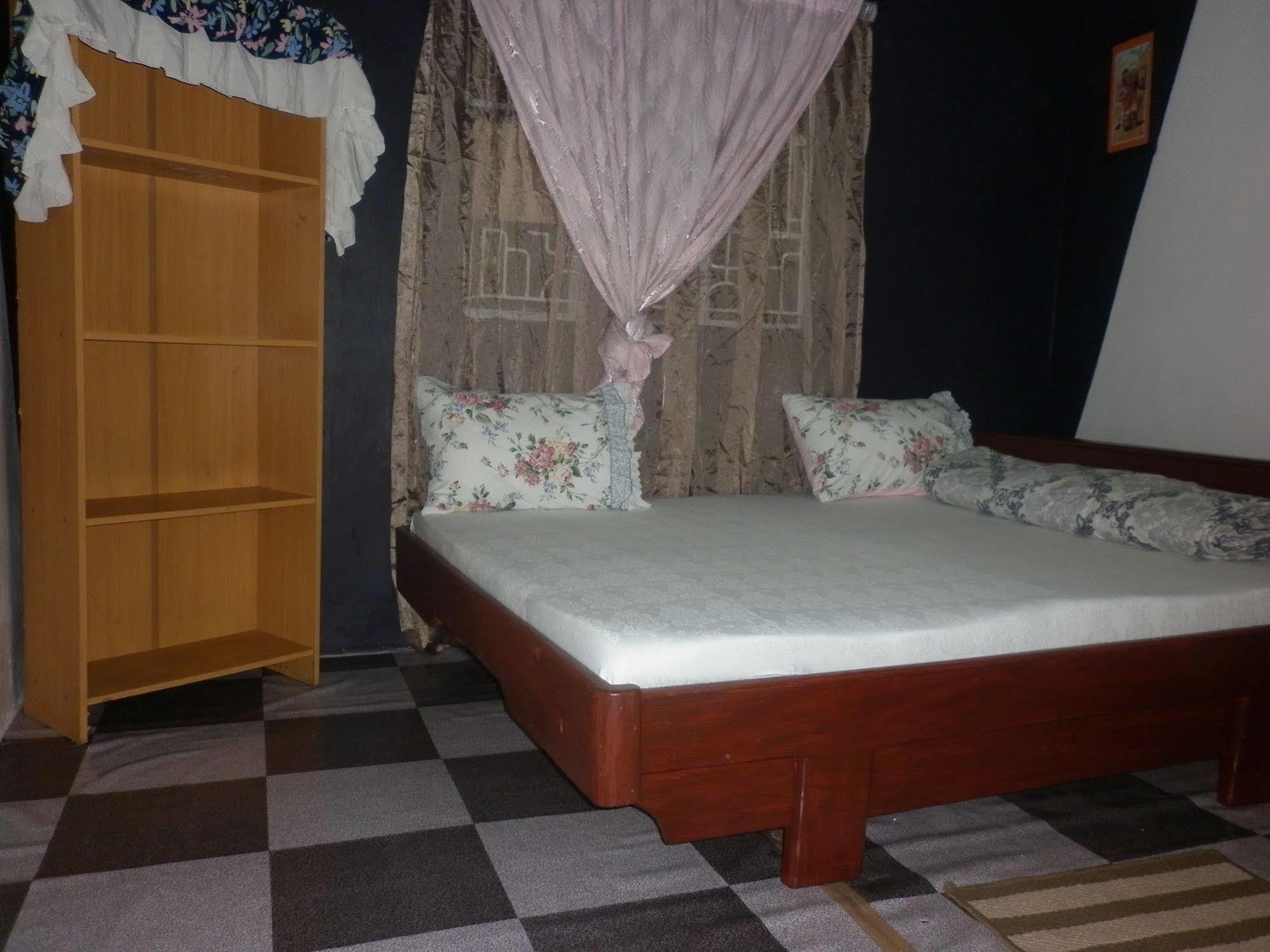 White House Of Tanzania Hostel Arusha Buitenkant foto